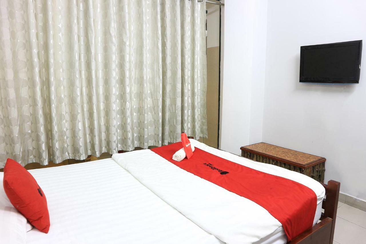 Отель Reddoorz Near Gia Dinh International Hospital Хошимин Экстерьер фото